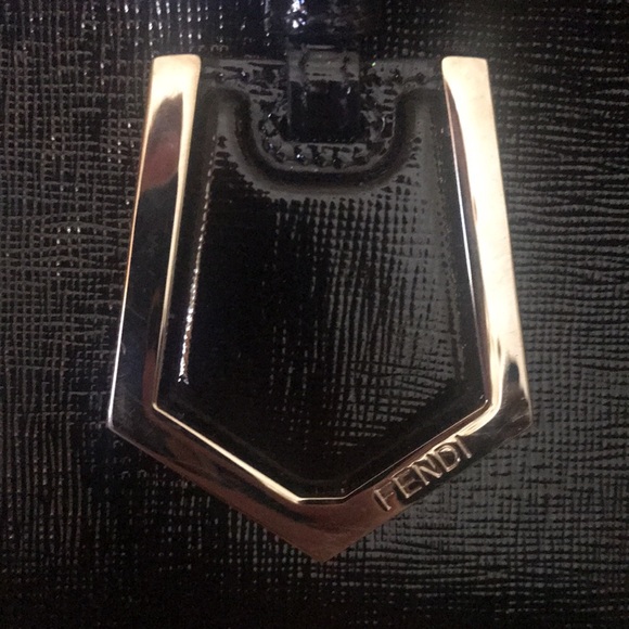 FENDI PETIT 2 Jours TOTE IN VERY GOOD CONDITION. - Picture 3 of 13